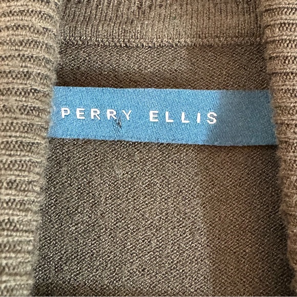 Perry Ellis Olive green turtleneck size small - Picture 6 of 9